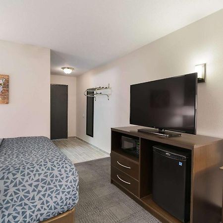 Econo Lodge Williston Kültér fotó