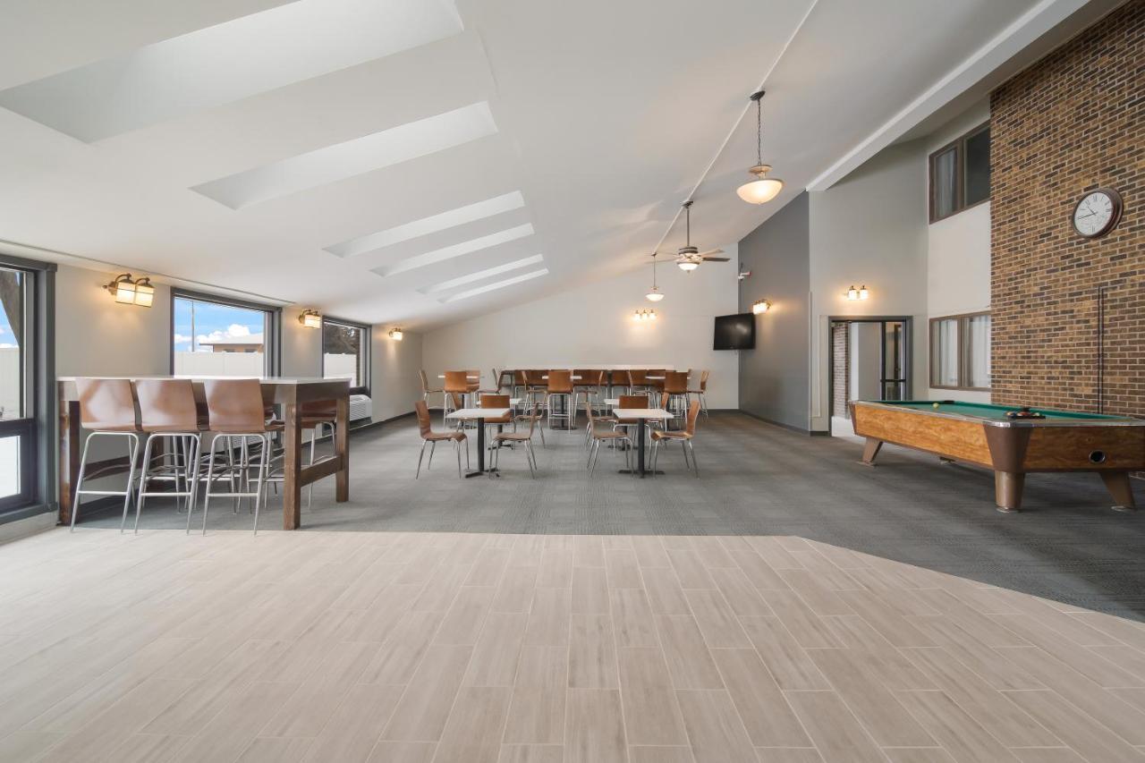 Econo Lodge Williston Kültér fotó