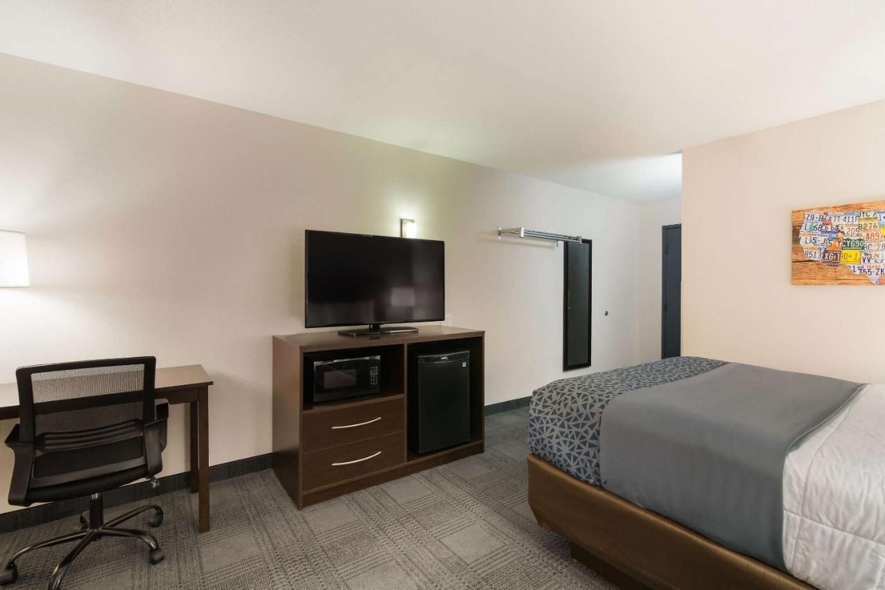 Econo Lodge Williston Kültér fotó