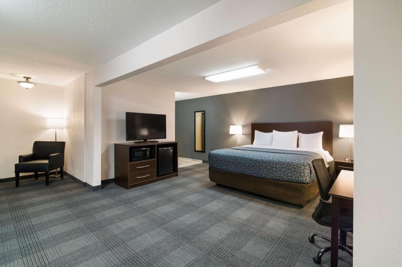 Econo Lodge Williston Kültér fotó